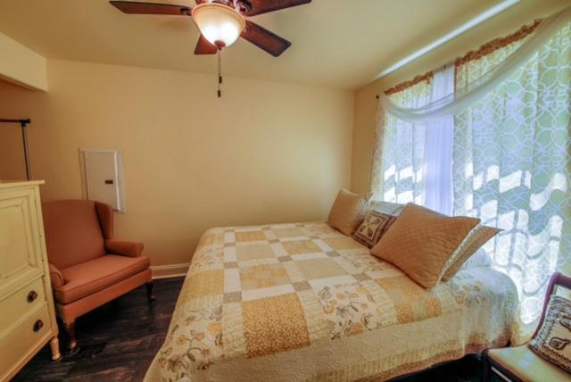 Historic Town Square Bungalow In Heart Of Brighton Atoka Экстерьер фото
